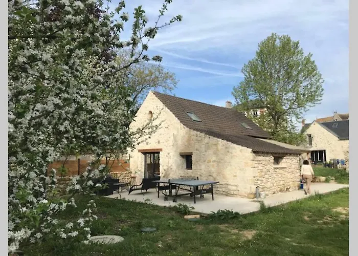 Le De L'auge Holiday home